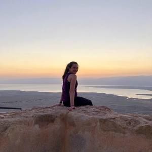 Meet your Posher, Lizzie